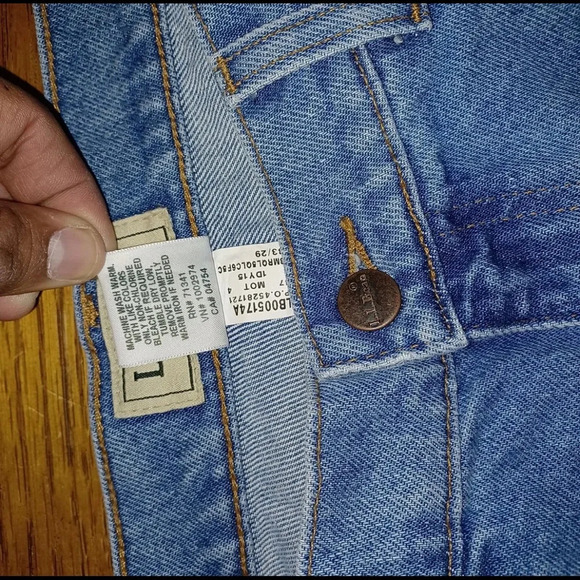 L.L. bean standard fit jeans size 33×29 - Picture 5 of 6